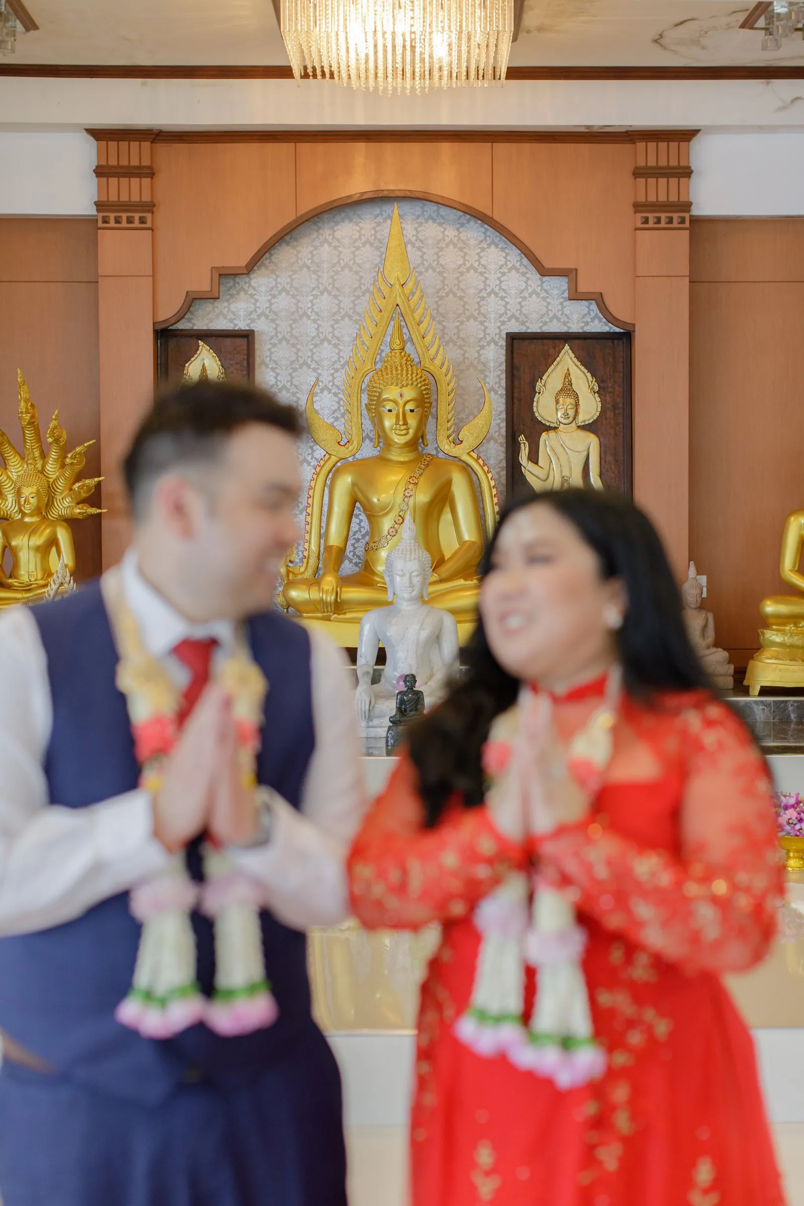 Portrait of Alan and Thuy at Wat Doi Thep Nimitr after their blessing