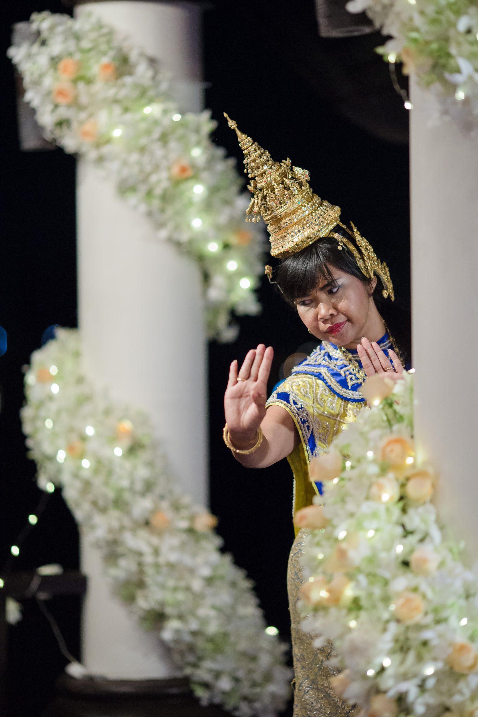 A traditional Thai dancer performing during a reception at Villa Baan Chang Thai