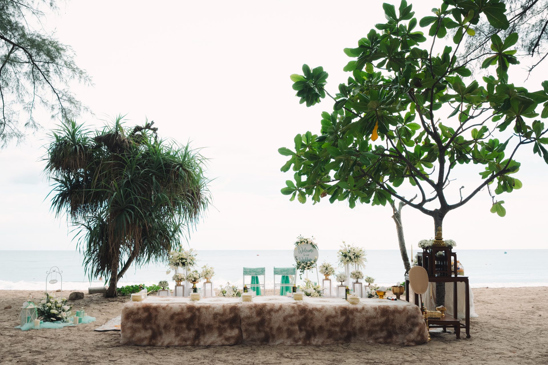 The pickup carrying the five Buddhist monks arriving at Layan Beach on the morning of the ceremony