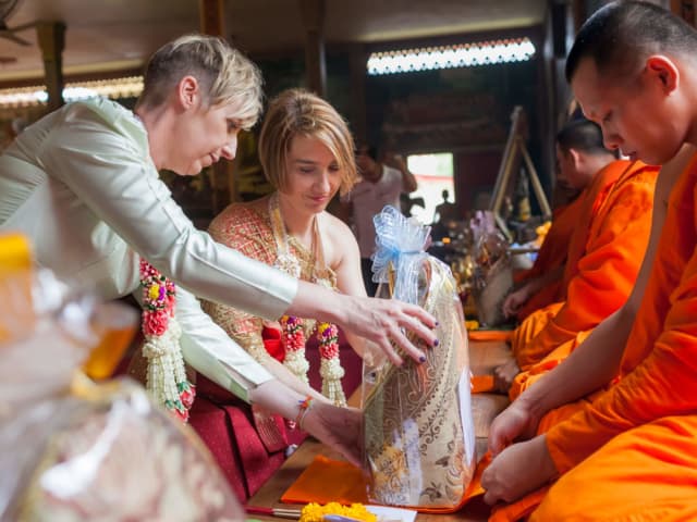 Thai Monks Wedding Blessing (6)