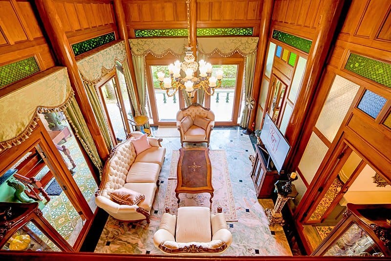 livingroom-princes-royal-thai-villas