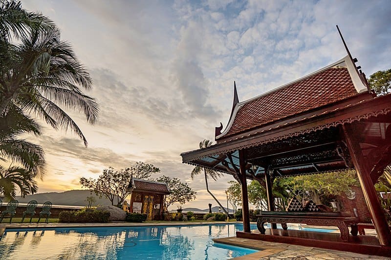 Sunrice-pool-royal-thai-villas