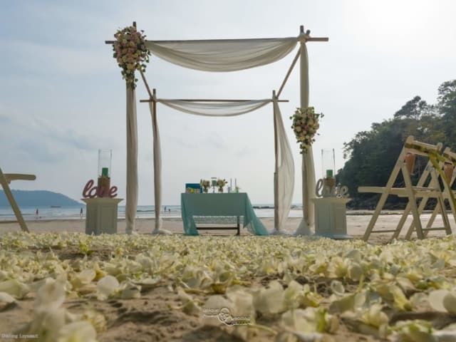 Beach Wedding Kata Beach Phuket Thailand Unique Phuket Wedding Planners124