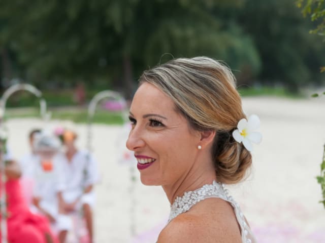 Beach Wedding Phuket (16) Beach Wedding Phuket (16)