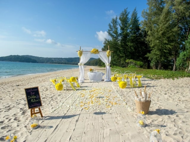 Phuket Beach Marriage Celebrant 1