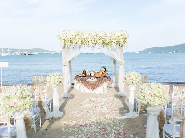 Beach Club Wedding F And M 24