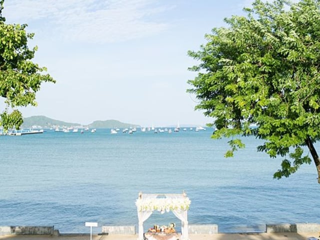 Beach Club Wedding F And M 29